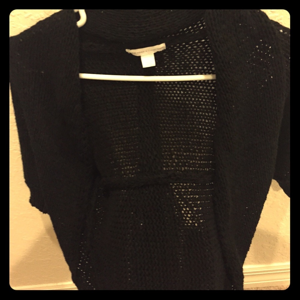 New York‎ & Company knitted black shrug EUC